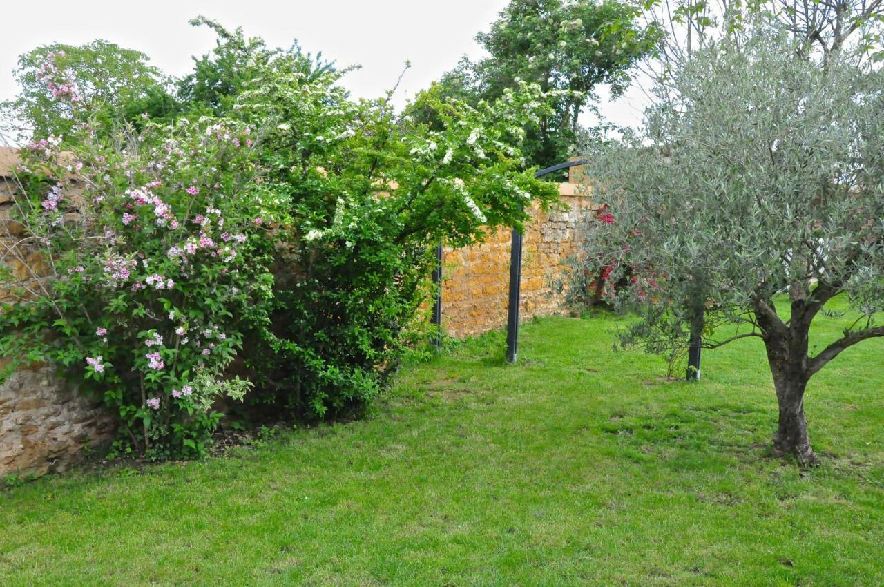 Le Clos Du Cher En Beaujolais Saint-Germain-Nuelles Esterno foto